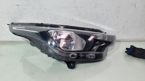 Farol Diant Dir Fiat Strada 2020/2025 Usado
