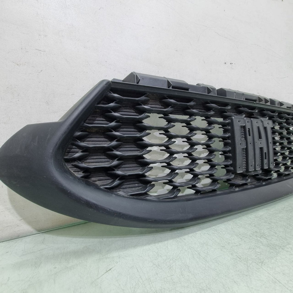 Grade Diant Fiat Strada 2020/2025 Usada