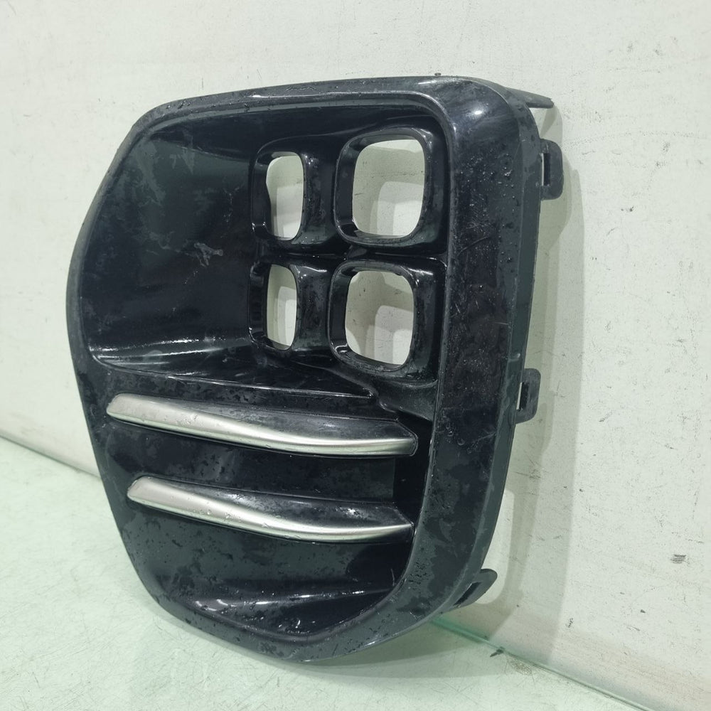 Moldura Farol Milha Dir Kia Sportage 2016/2018 Usado