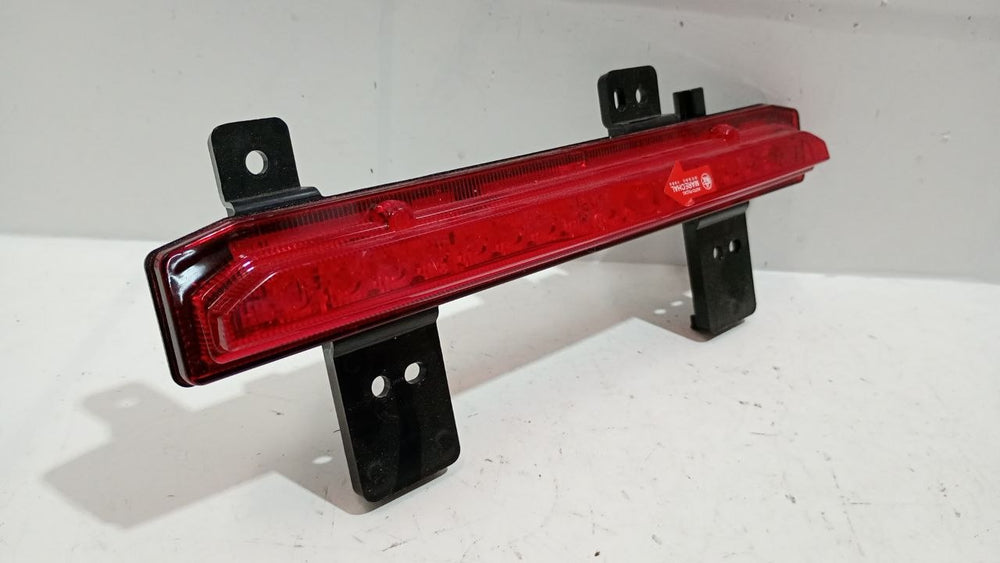 Break Light Tras GWM Haval H6 2024/2026 Usado