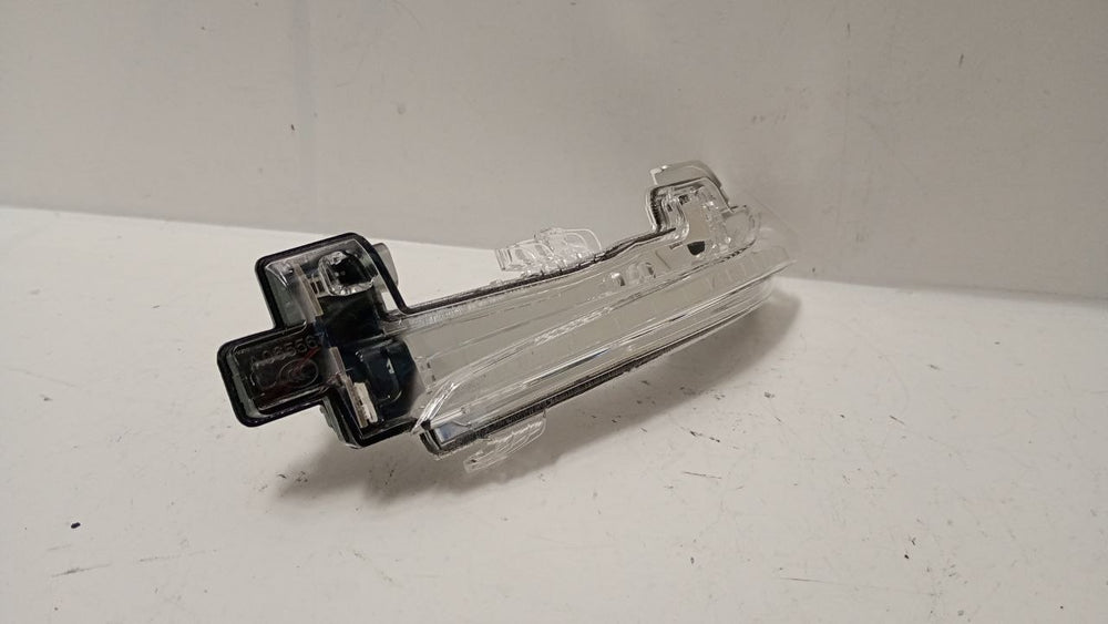 Pisca Retrovisor Esq Volvo S60 V40 V60 S80 2013/2019