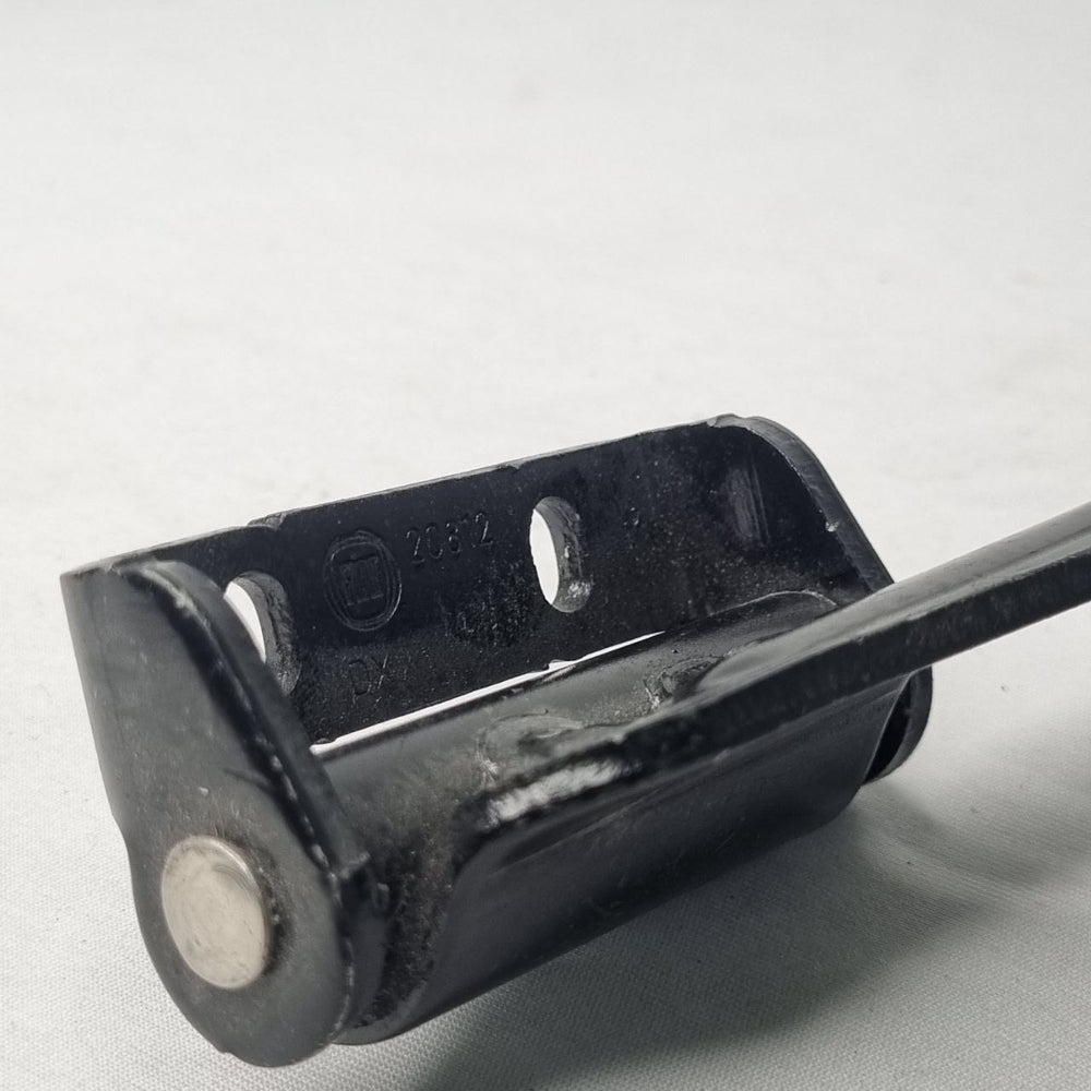 Dobradiça Superior Porta Lateral Direita Volkswagen Polo 2012/2019 Usada