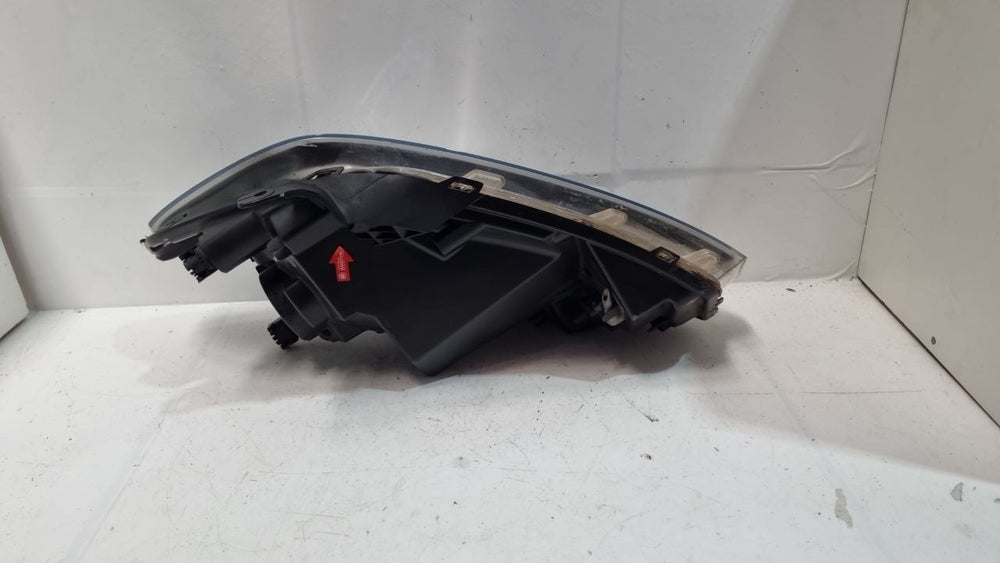 Farol Dianteiro Direito VW Gol G8 2018/2023 Usado