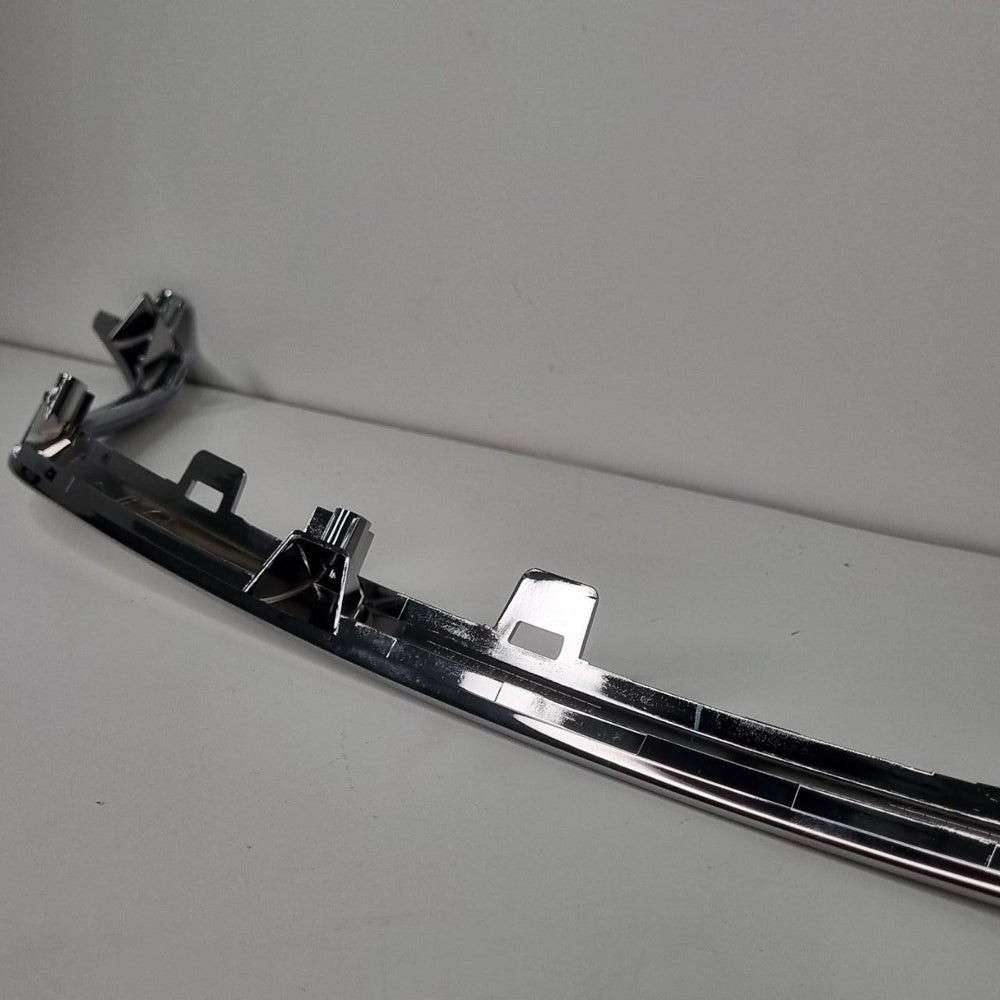 Friso Grade Dianteiro Superior Renault Sandero 2012/2016 Novo