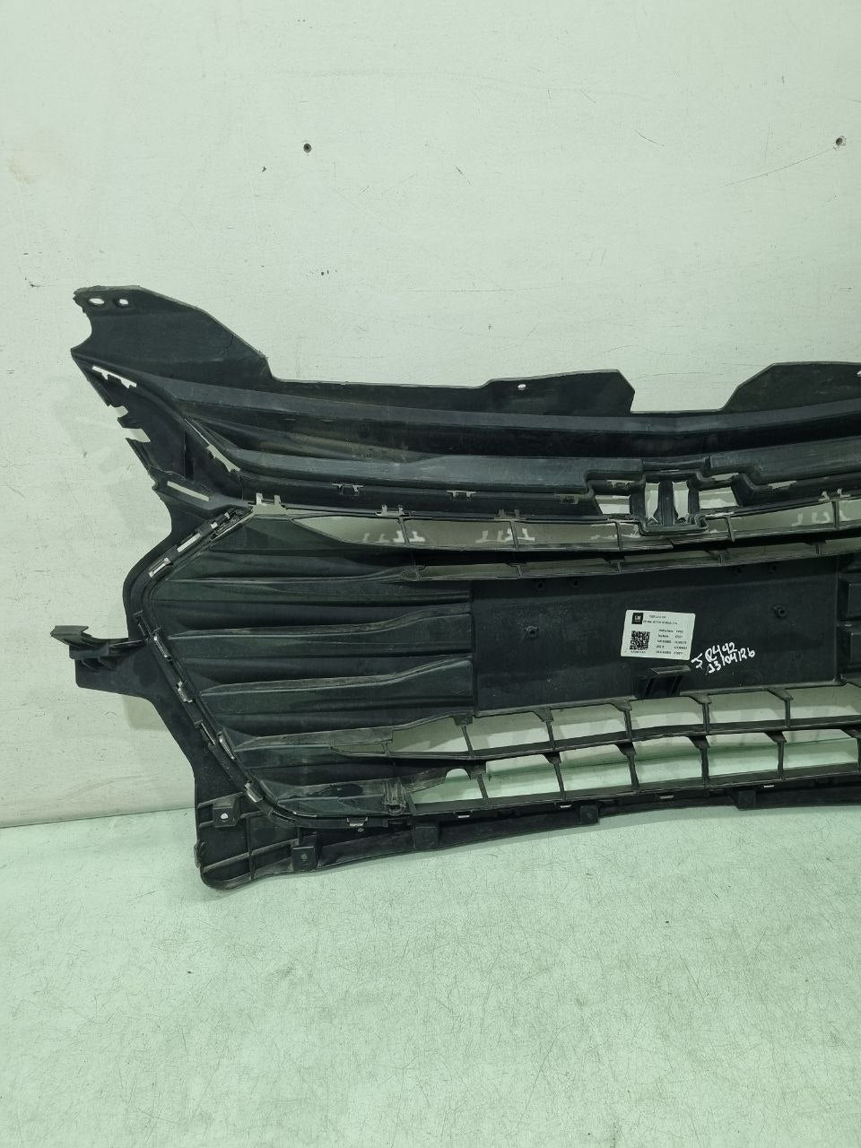 Grade Dianteira Central Chevrolet Onix 2022/2025 Usado