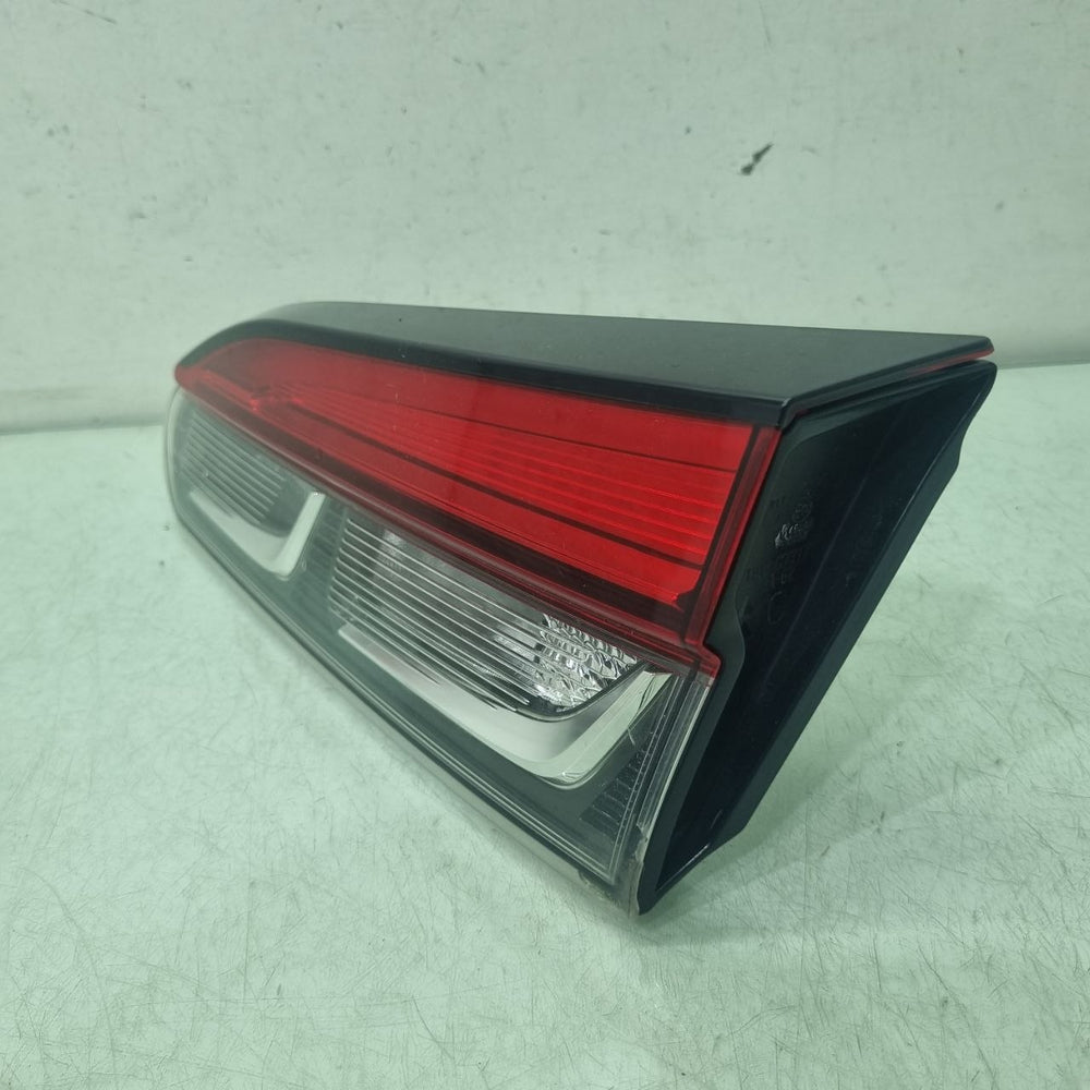 Lanterna Traseira Direita Toyota Corolla Cross 23/25