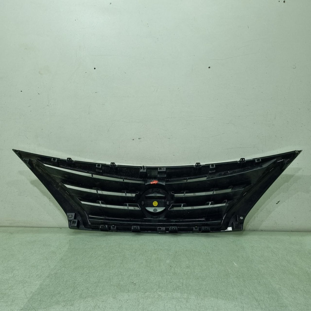 Grade Diant Nissan Versa 16/18 Usada