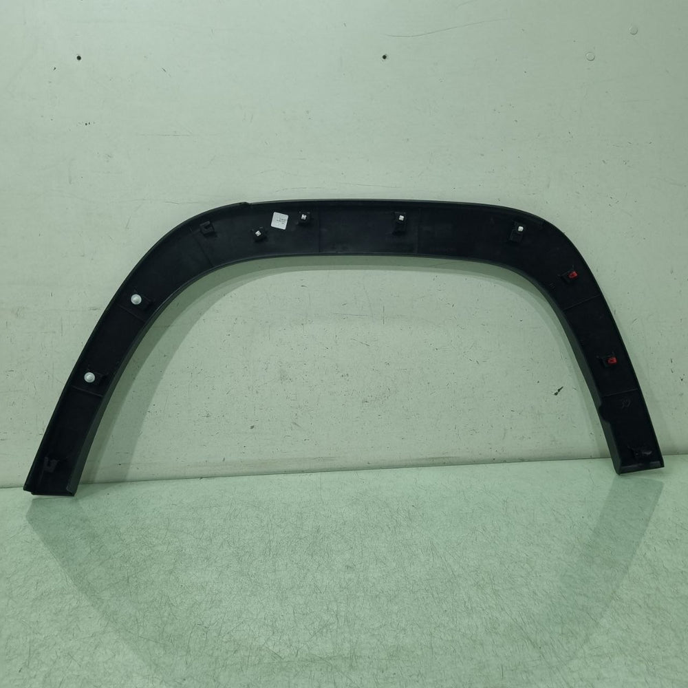 Moldura Lateral Tras Toyota RAV4 2019/2024 Usada
