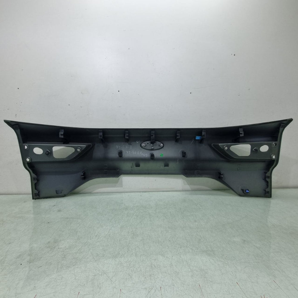 Tampa Tras Ford Territory Titanium Usada