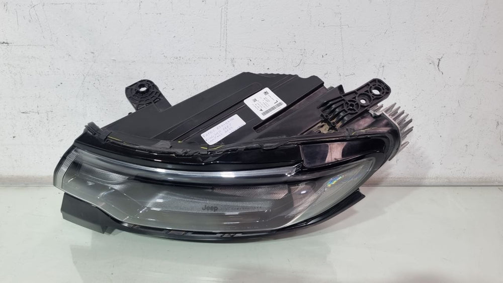 Farol Diant Esq Full LED Jeep Compass 2023 Usado