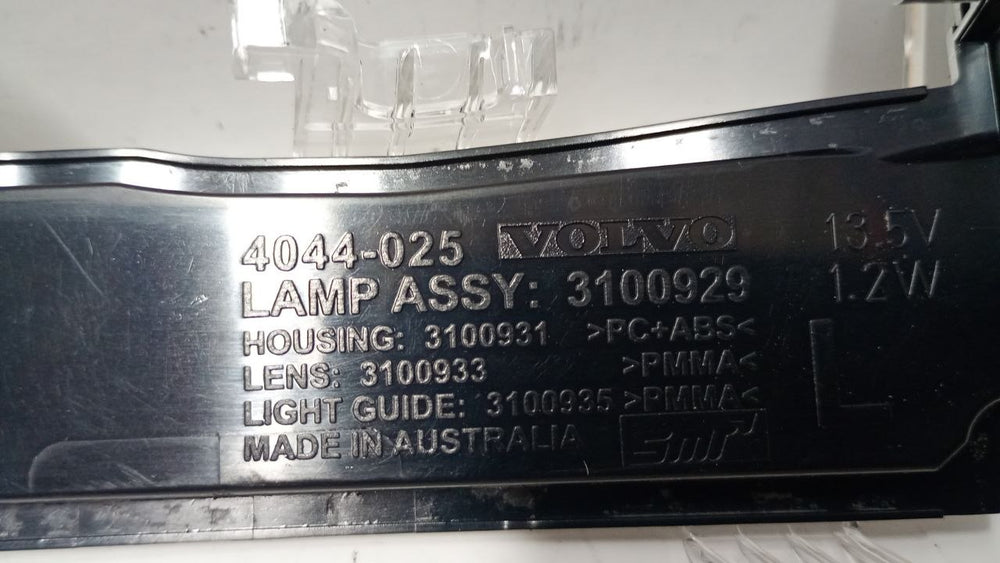Pisca Retrovisor Esq Volvo S60 V40 V60 S80 2013/2019