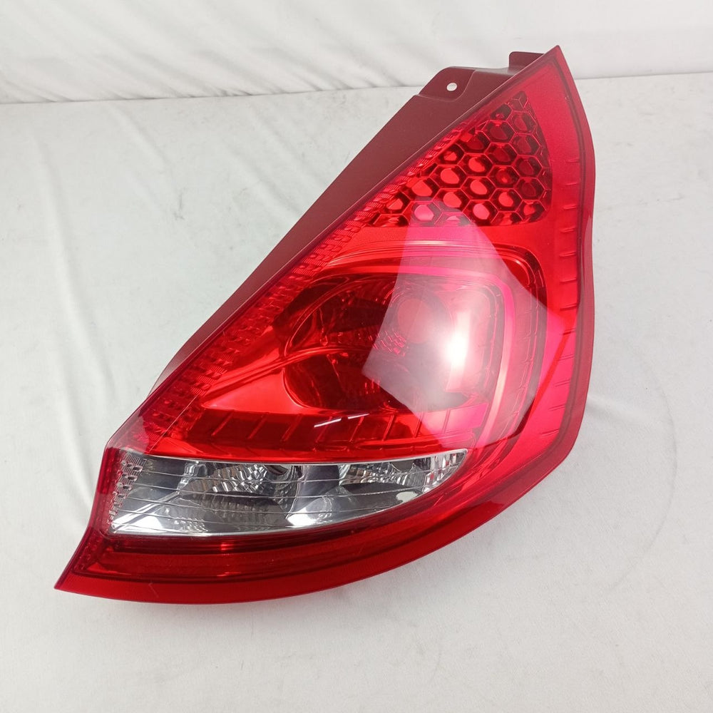 Lanterna Tras Dir Ford New Fiesta Hatch 2011/2013 Nova