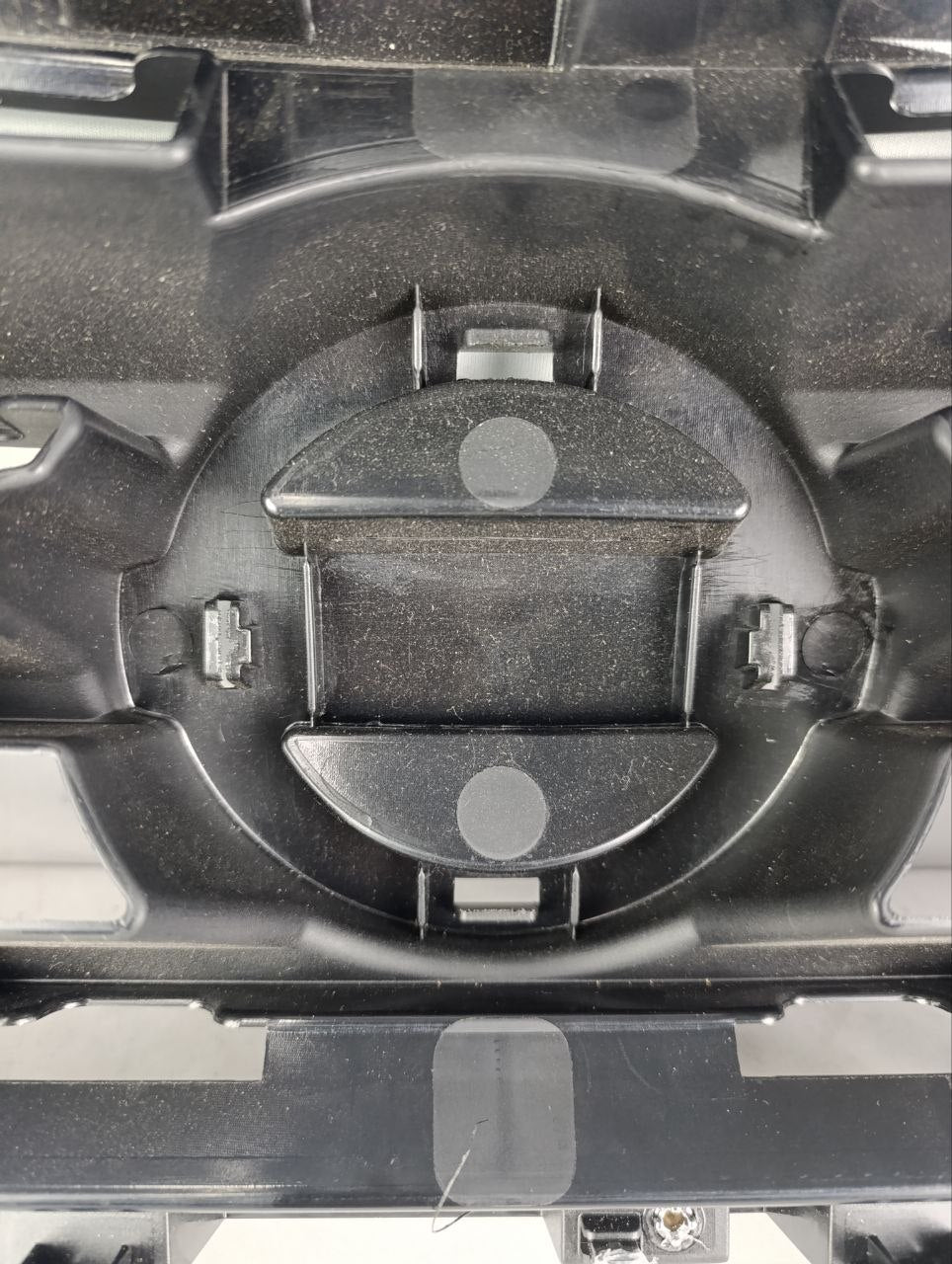 Grade Dianteira Superior Nissan Versa 2015/2019 cromo