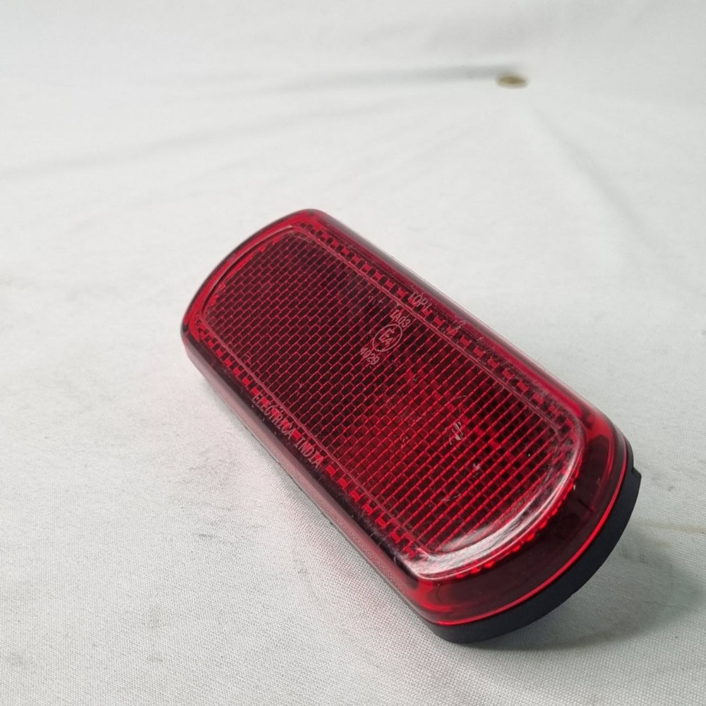 Refletor Para-choque Traseiro Direito Citroën C3 2022/2025 Usado