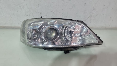 Farol Diant Dir GM Astra 2003/2006 Usado
