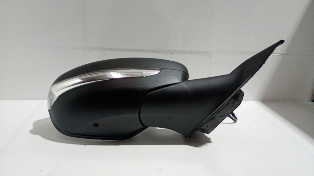 Retrovisor Dir Citroen C3 2023/2026 Usado