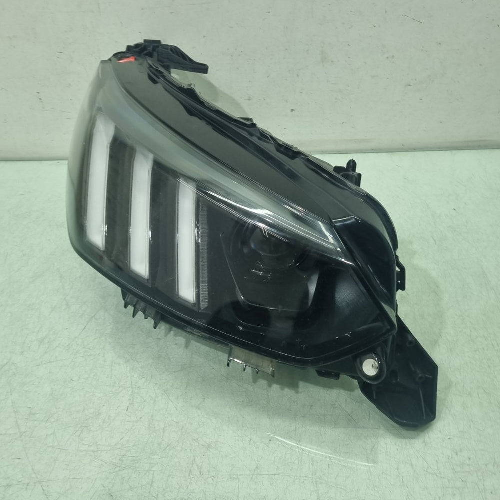 Farol Diant Esq Peugeot 208 2020/2024 Usado