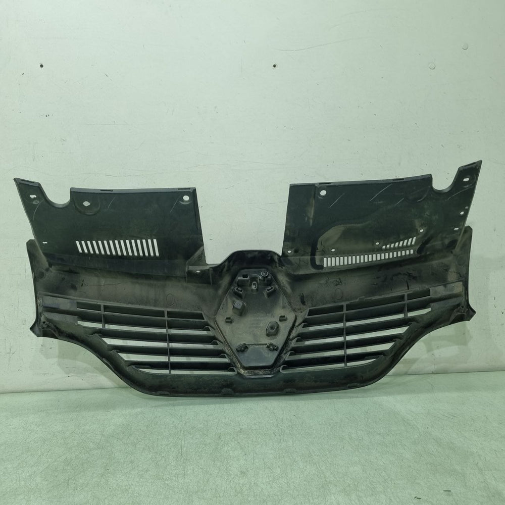Grade Diant Renault Fluence 2011/2015 Usada