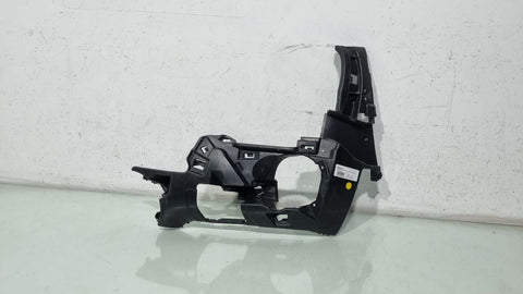 Suporte Farol de Milha Direito BMW X2 2018/2023 Usado