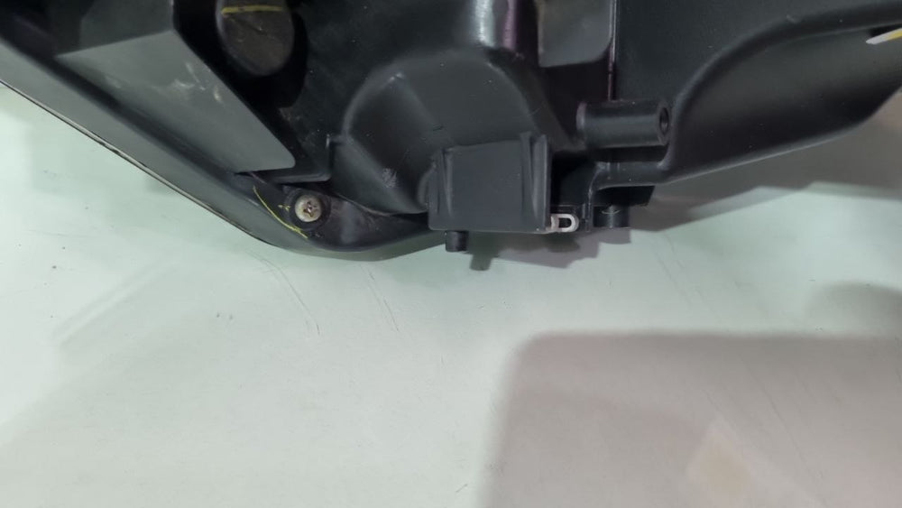 Farol Diant Dir Honda HRV 2016/2018 Usado