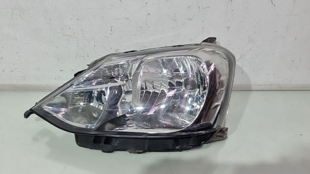Farol Esq Toyota Etios 2013/2021 Usado