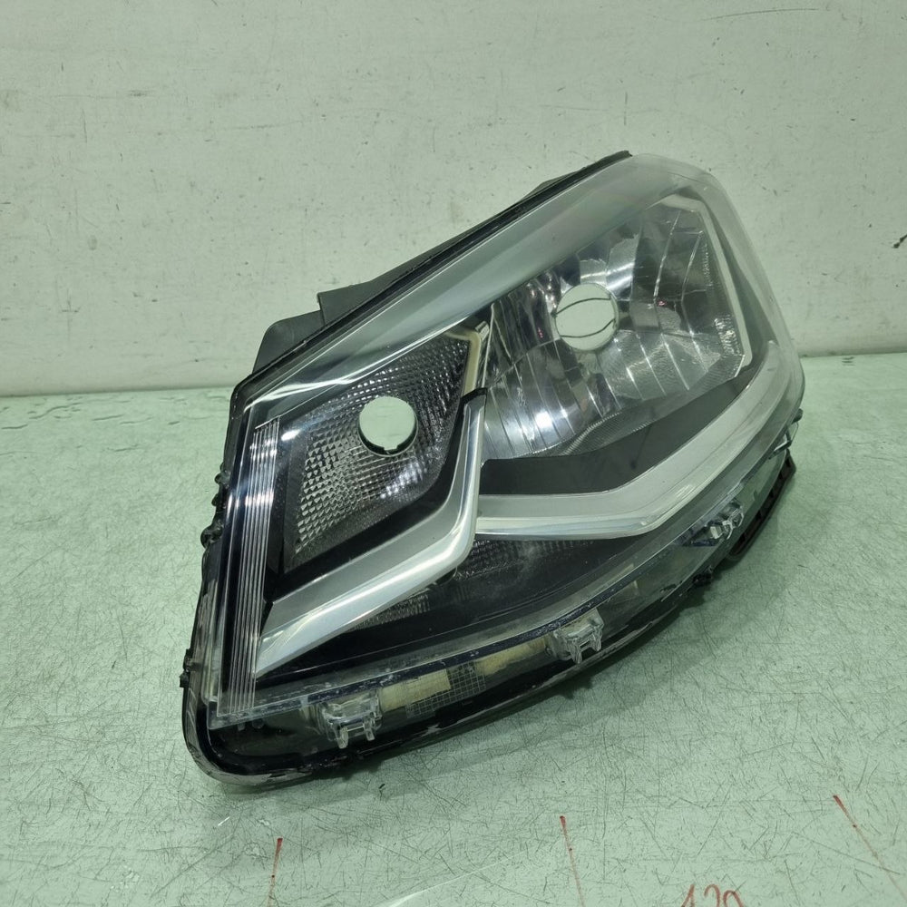 Farol Diant Esq VW Voyage 2016/2018 Usado