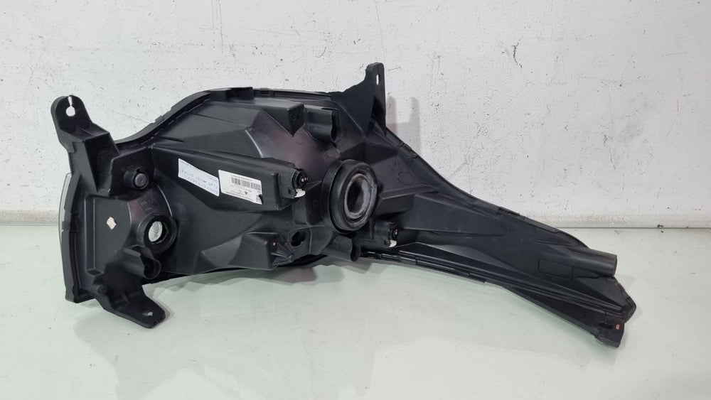 Farol Diant Esq Fiat Mobi 2017/2020 Usado