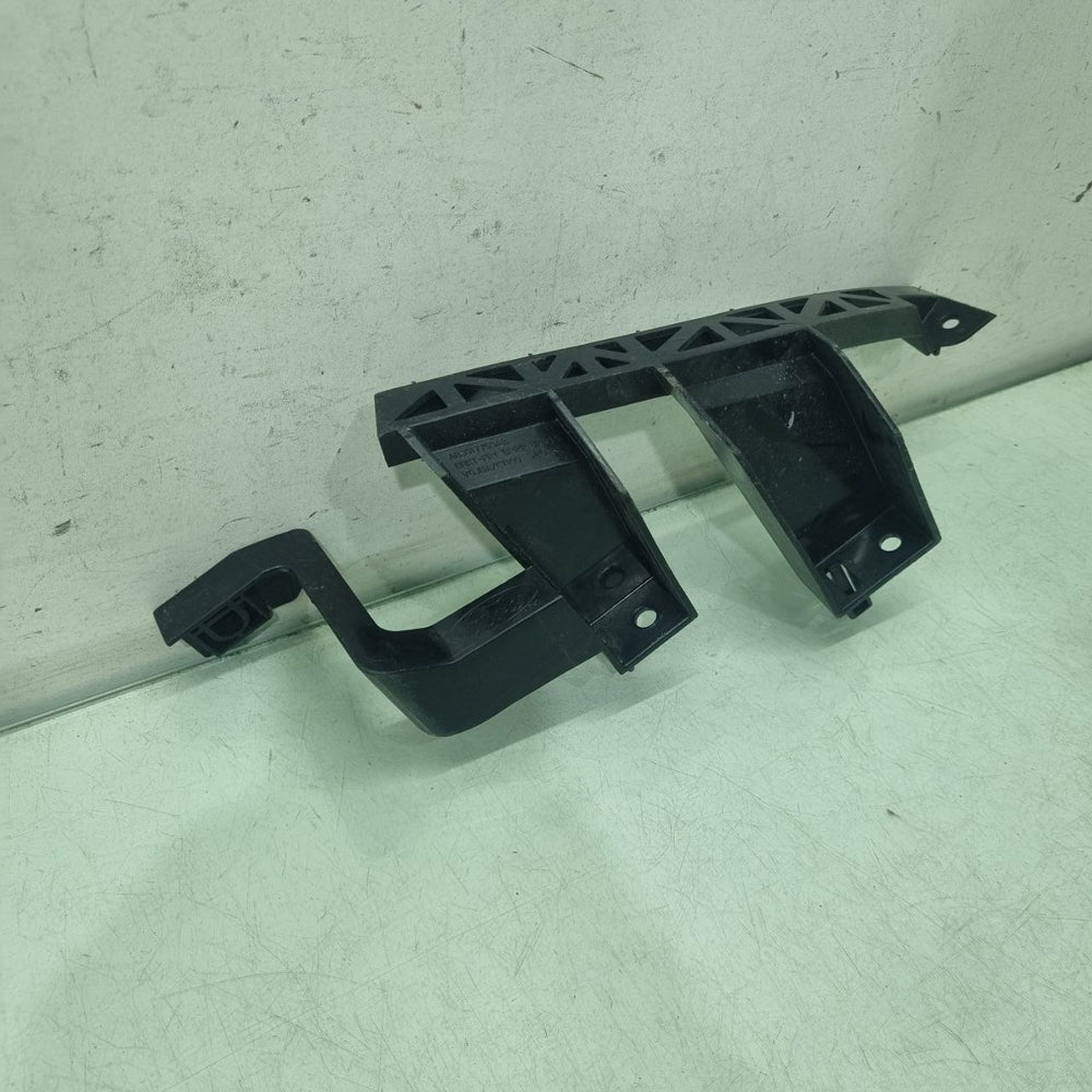 Guia Farol Diant Ford Ranger CE 2013/2017 Usado
