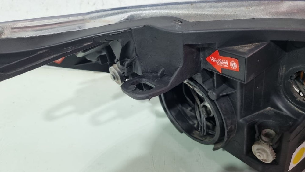 Farol Esq Ford Fiesta 2011/2014 Usado