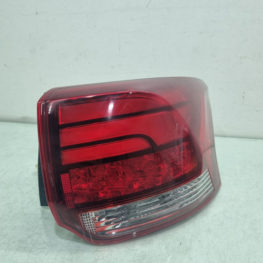 Lanterna Tras Esq Mitsubishi Outlander 16/19