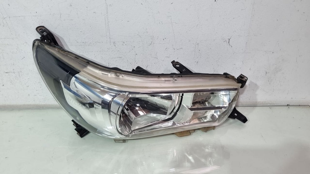 Farol Diant Dir Toyota Hilux 2016/2020 Usado