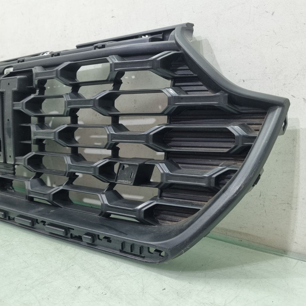 Grade Diant Fiat Strada 2020/2025 Usada