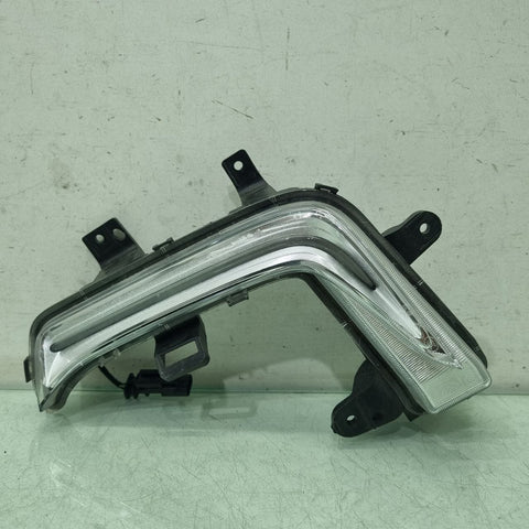 DRL Farol Milha Dir GM Chevrolet Tracker 2024