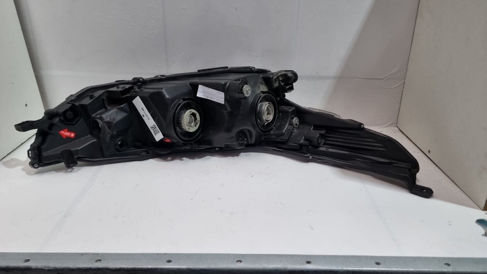 Farol Diant Esq Toyota Yaris 2019/2023 Usado