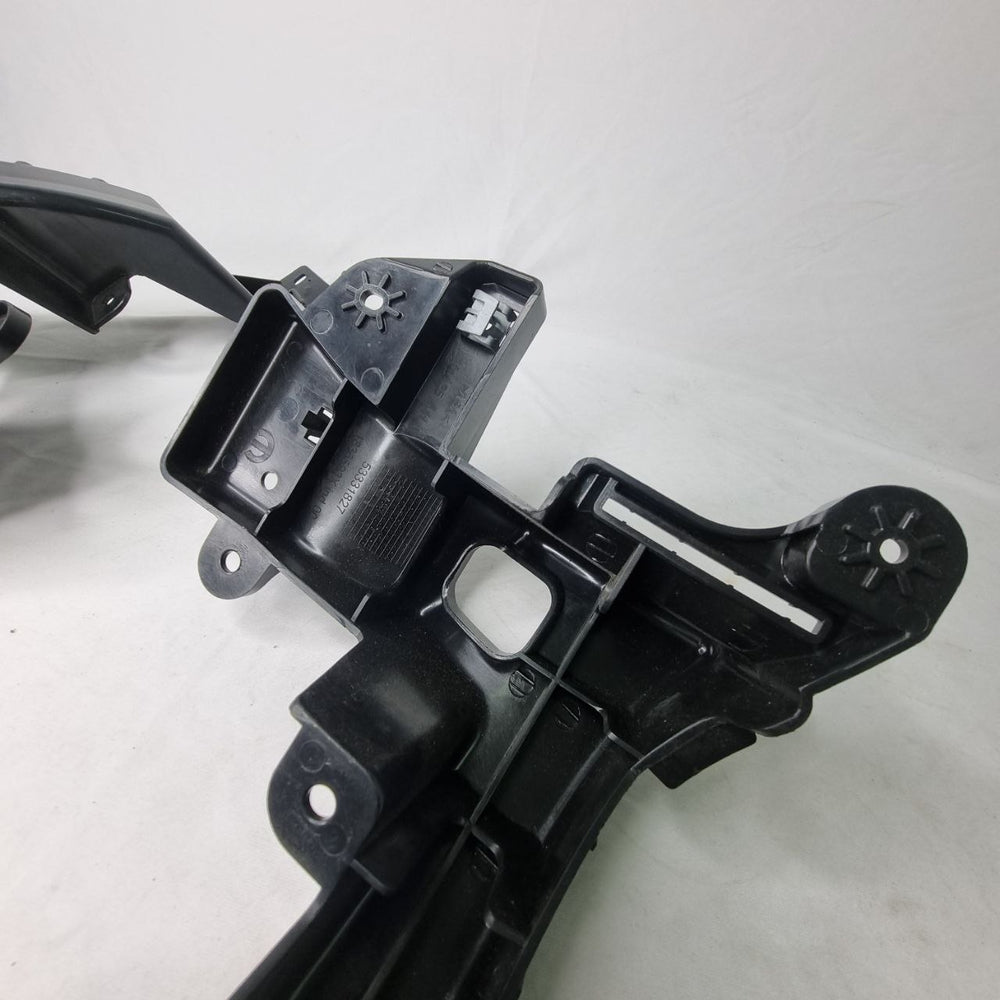 Par Guia Suporte Para-choque Traseiro Jeep Compass 2017/2022 Usado