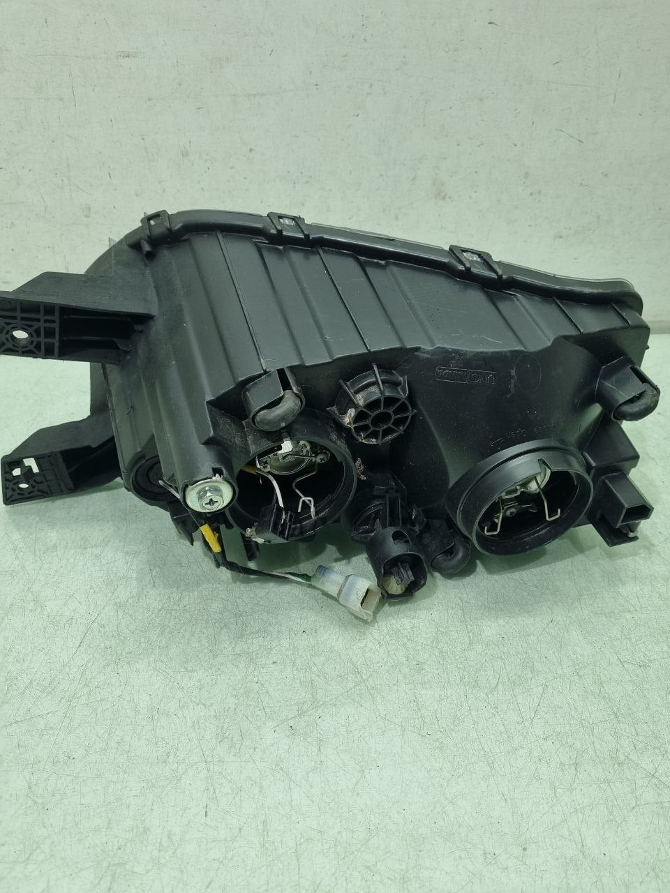 Farol Dianteiro Esquerdo Renault Kwid 2021/2025 Usado