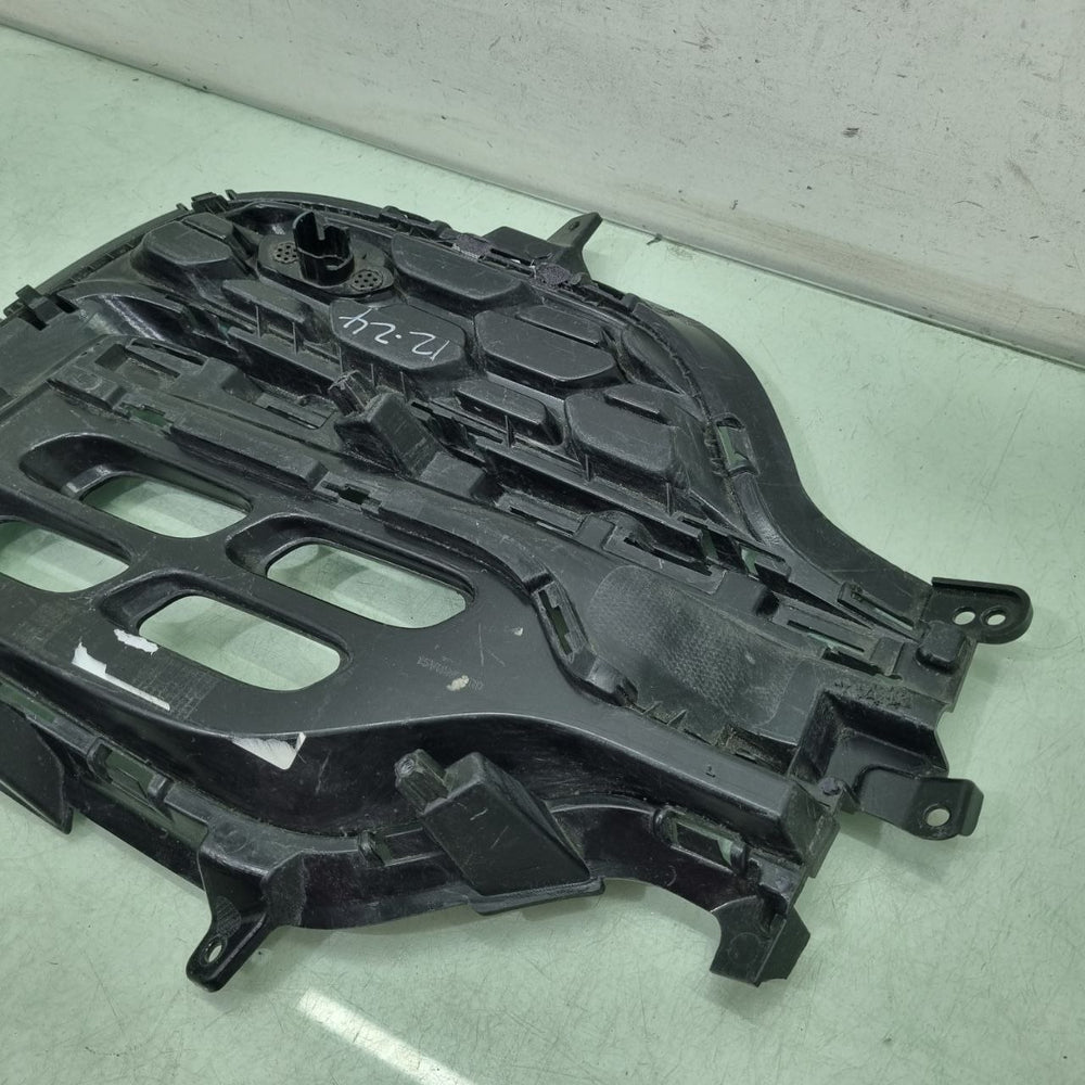 Moldura Farol Milha Dir Hyundai Creta 2017/2022 Usado