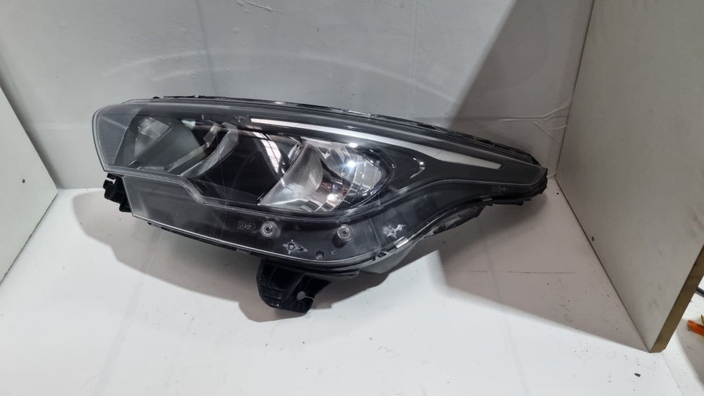 Farol Diant Esq Fiat Argo Cronos 2017/2024 Usado