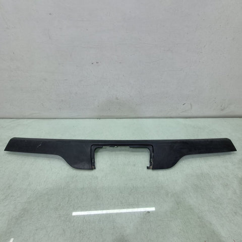 Moldura Tampa Tras Mitsubishi Outlander 2016/2021 Usado