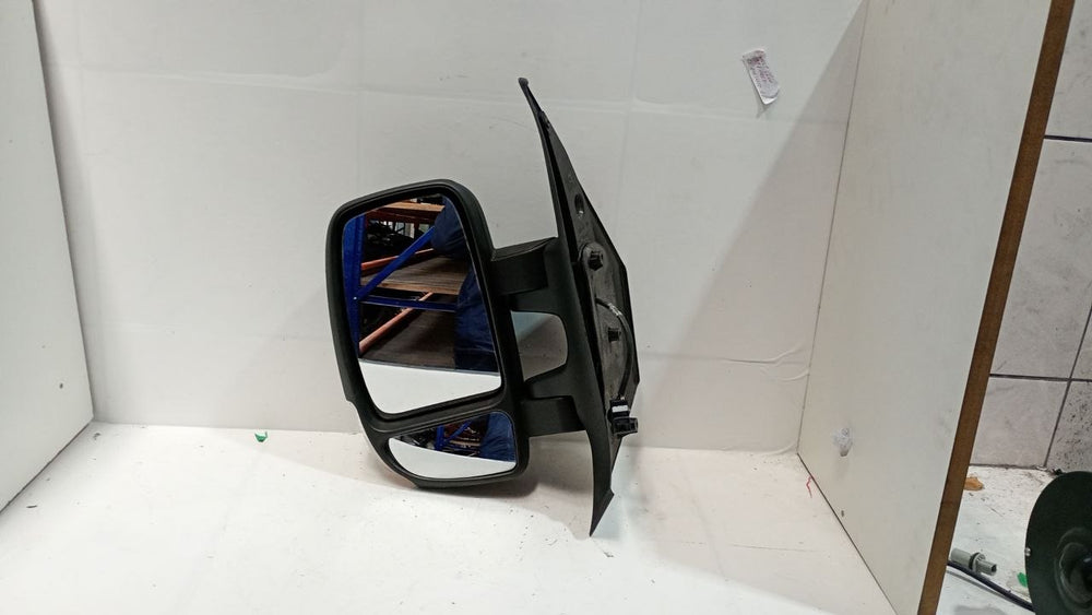Retrovisor Dianteiro Esquerdo Renault Master 2014/2023 Usado