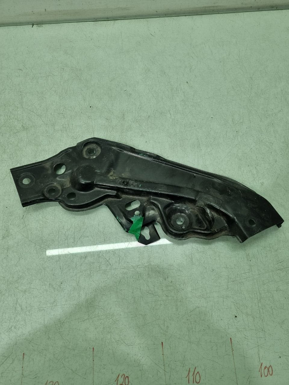 Suporte Farol Dianteiro Esquerdo Volkswagen Polo 2018/2022 Usado