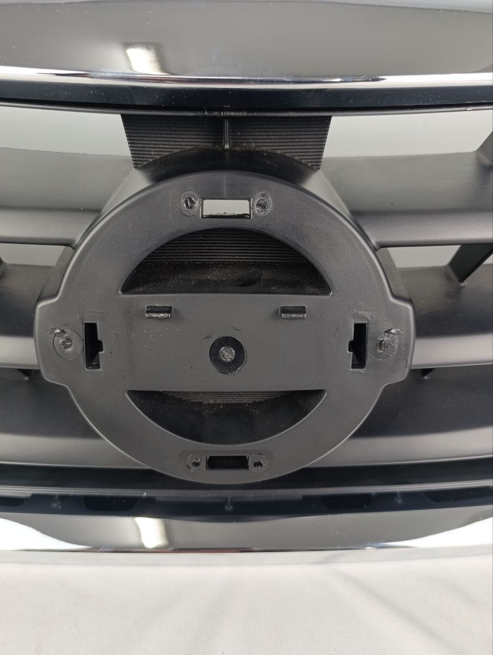 Grade Dianteira Superior Nissan Versa 2015/2019 cromo