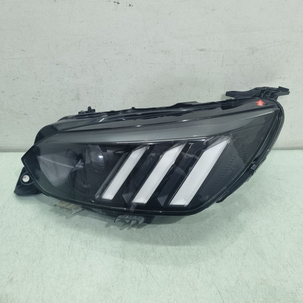 Farol Diant Esq Peugeot 208 2019/2024 Usado