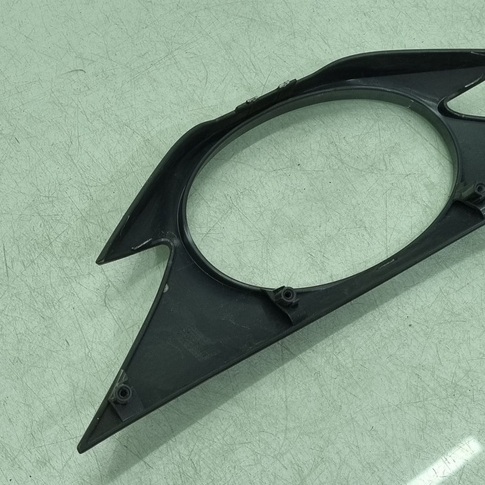 Moldura Grade Diant Toyota Yaris 2022/2025 Usado