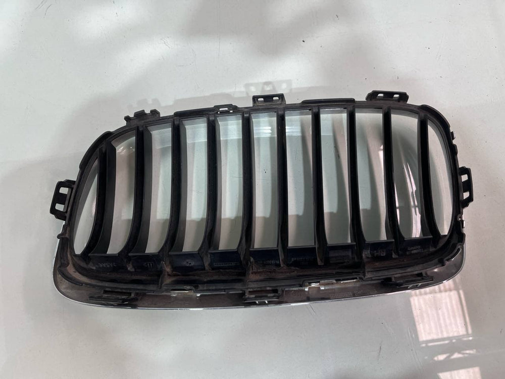 Grade Direita BMW 320i 2016/2018 Usada