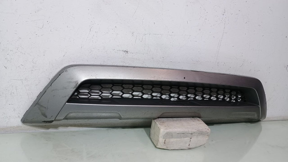 Moldura Grade Parachoque Hyundai HB20X 2016/2019 Usada