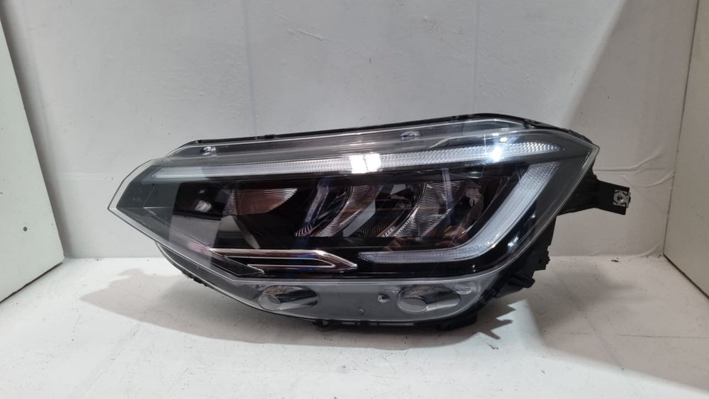 Farol Dianteiro Esquerdo VW Nivus 2020/2024 Usado