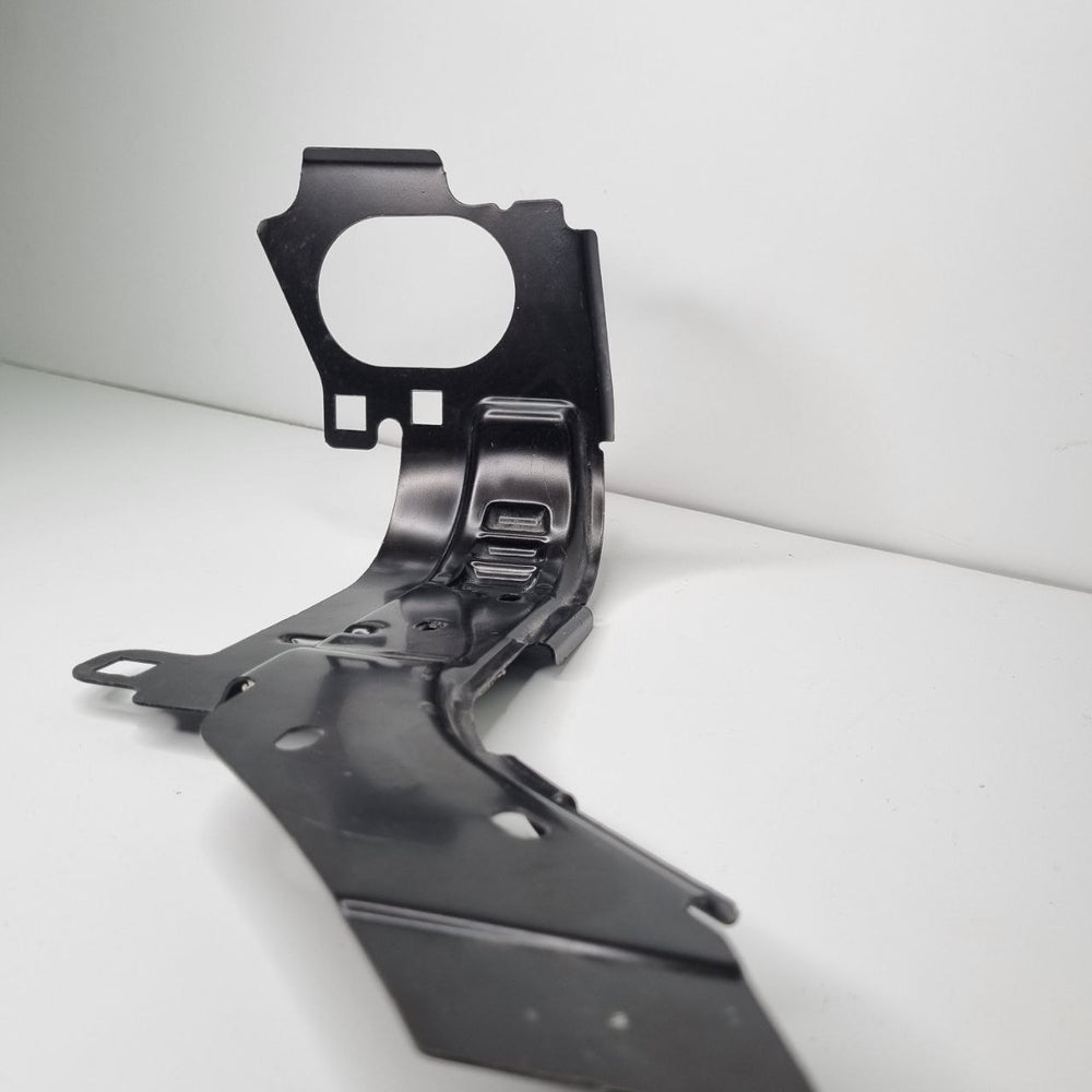 Suporte Demi Façade Dianteiro Direito Peugeot 208 2013/2019 Novo