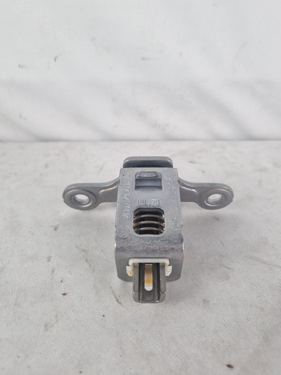 Fechadura Tampa Caçamba VW Amarok 2010/2023 Nova