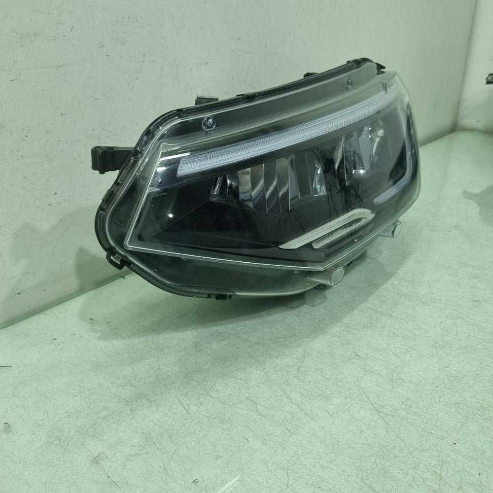 Farol Diant VW Nivus LED 2022/2024 Usado